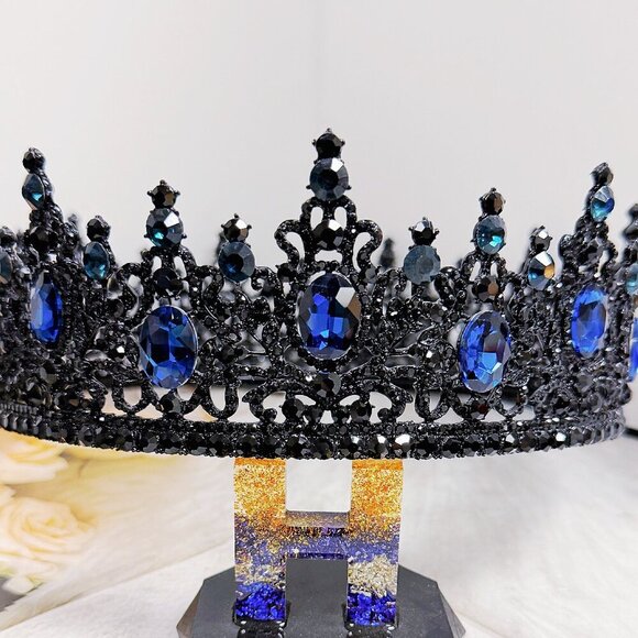 Renaissance Crown, Blue Stone Crown, Halloween Costume, Coronation Crown - Picture 7 of 9